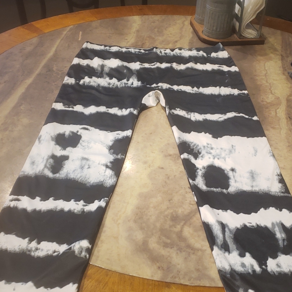 Capri length legging